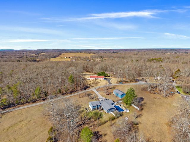 380 County Road 709, Riceville, TN 37370