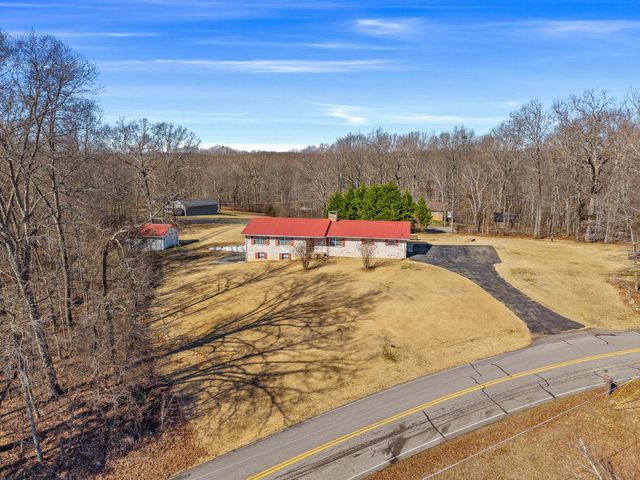 380 County Road 709, Riceville, TN 37370