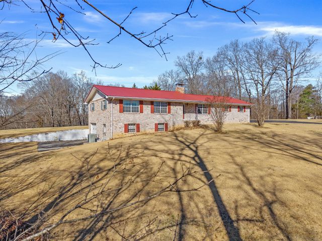 380 County Road 709, Riceville, TN 37370