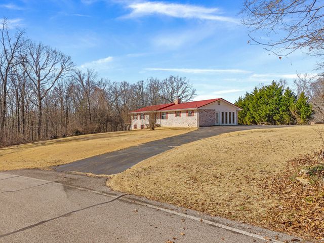 380 County Road 709, Riceville, TN 37370