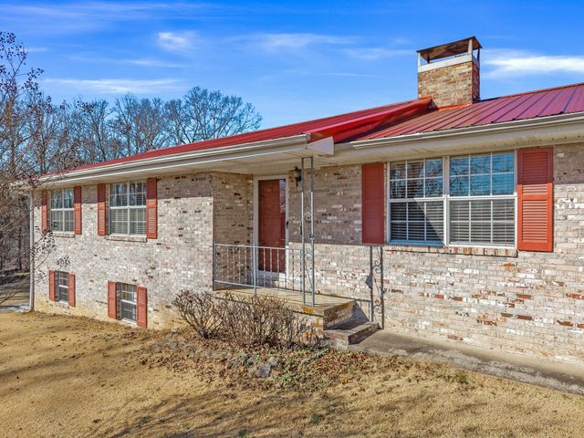 380 County Road 709, Riceville, TN 37370