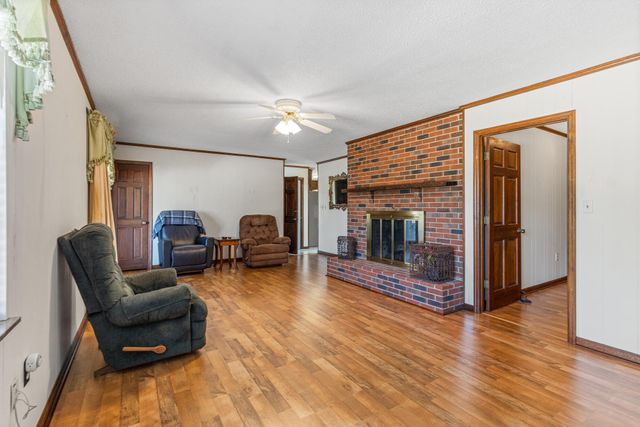 380 County Road 709, Riceville, TN 37370