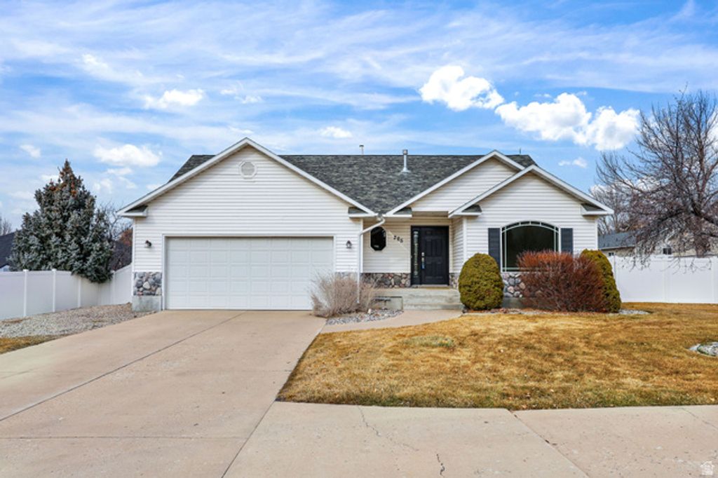 265 CANYON RD, Providence, UT 84332