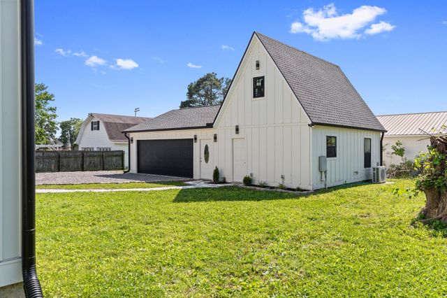 107 Shady St, Summertown, TN 38483