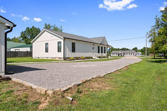 107 Shady St, Summertown, TN 38483