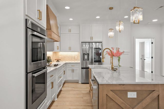 107 Shady St, Summertown, TN 38483
