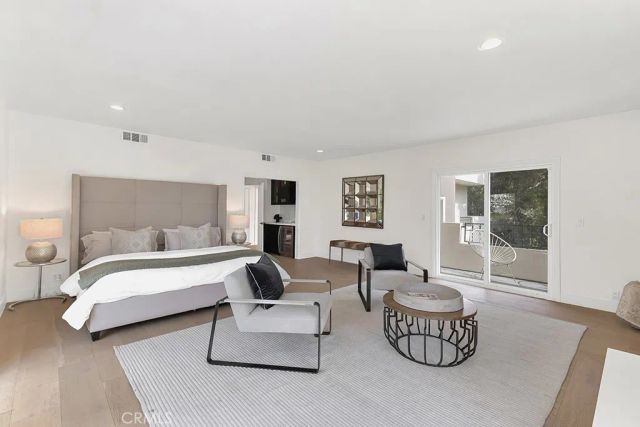 4148 Sunswept Drive, Studio City, CA 91604