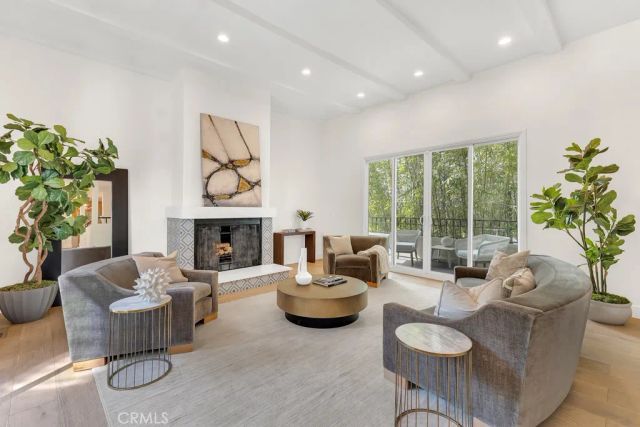 4148 Sunswept Drive, Studio City, CA 91604