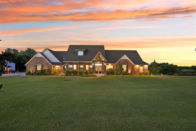 4500 S Luther Road, Newalla, OK 74857