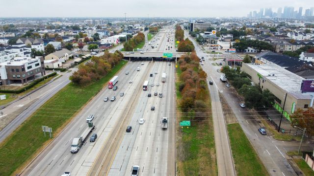 1815 Radcliffe Street, Houston, TX 77007