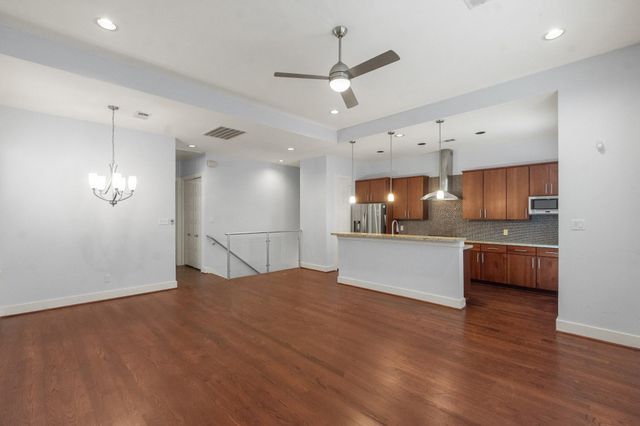 1815 Radcliffe Street, Houston, TX 77007