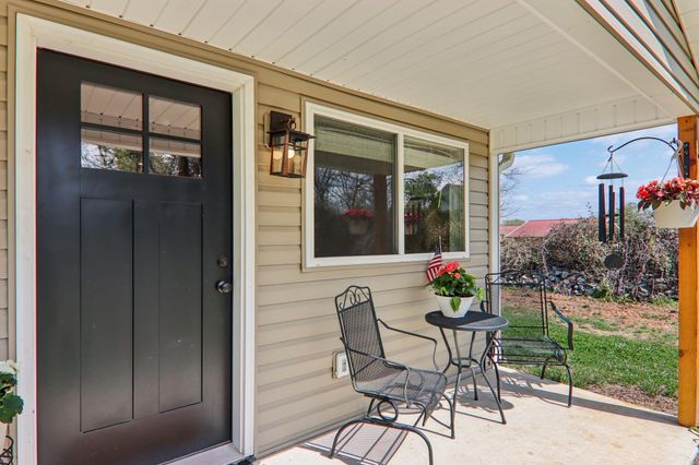 111 W Crawford Street, Landrum, SC 29356