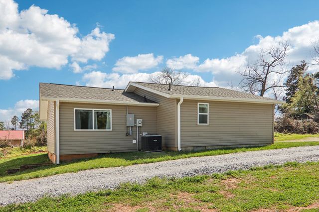 111 W Crawford Street, Landrum, SC 29356