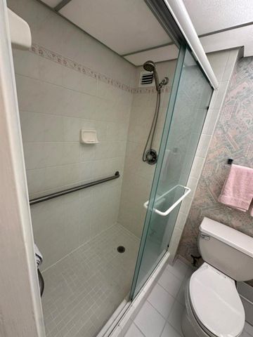 145 S Ocean Avenue 214, Palm Beach Shores, FL 33404