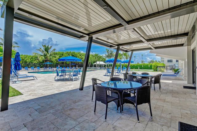 145 S Ocean Avenue 214, Palm Beach Shores, FL 33404