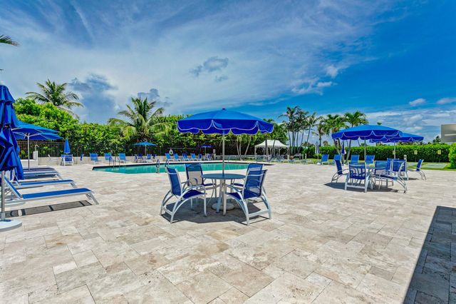 145 S Ocean Avenue 214, Palm Beach Shores, FL 33404