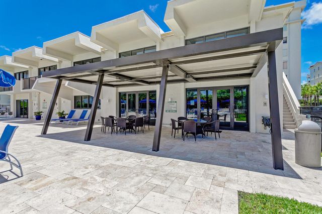 145 S Ocean Avenue 214, Palm Beach Shores, FL 33404