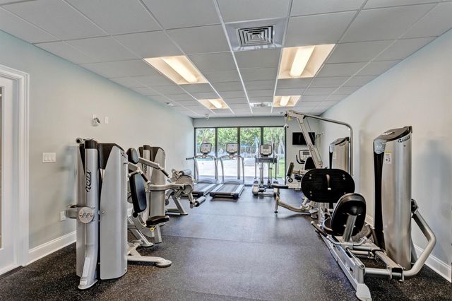 145 S Ocean Avenue 214, Palm Beach Shores, FL 33404