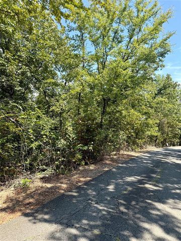 Marian Lane, Eufaula, OK 74432