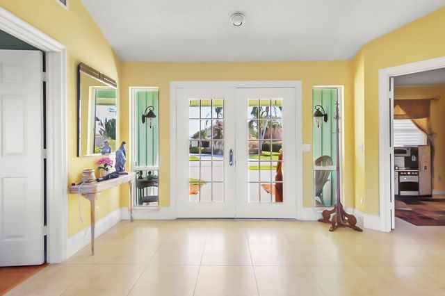 10691 SE Jupiter Narrows Drive, Hobe Sound, FL 33455