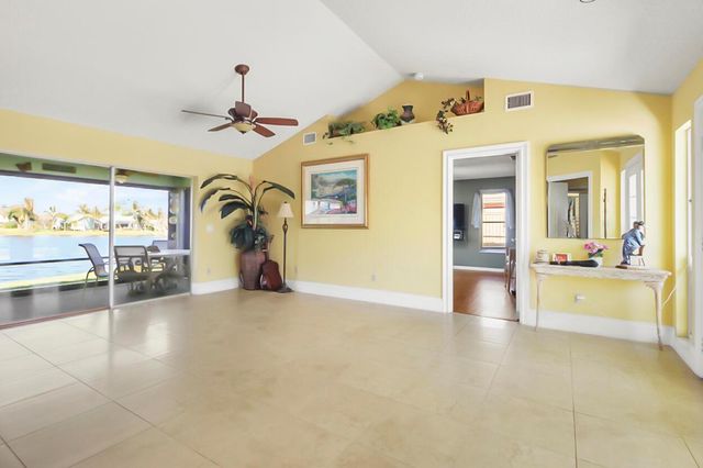 10691 SE Jupiter Narrows Drive, Hobe Sound, FL 33455