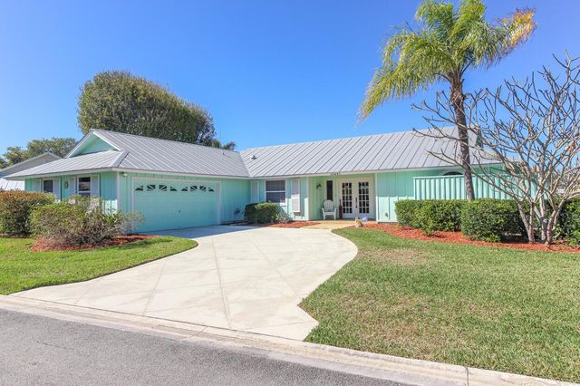 10691 SE Jupiter Narrows Drive, Hobe Sound, FL 33455
