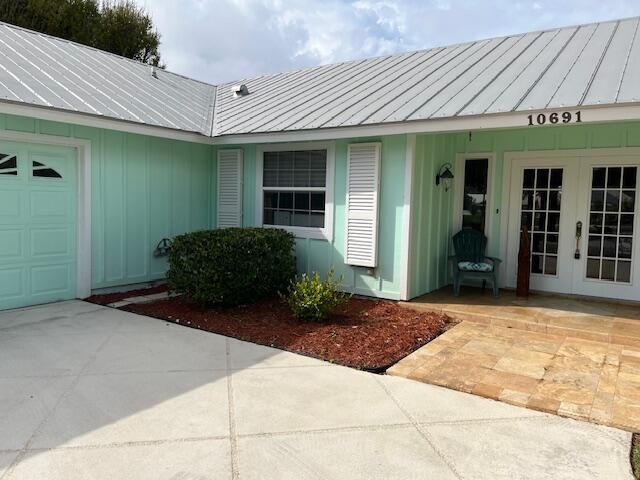 10691 SE Jupiter Narrows Drive, Hobe Sound, FL 33455