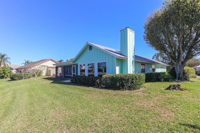 10691 SE Jupiter Narrows Drive, Hobe Sound, FL 33455