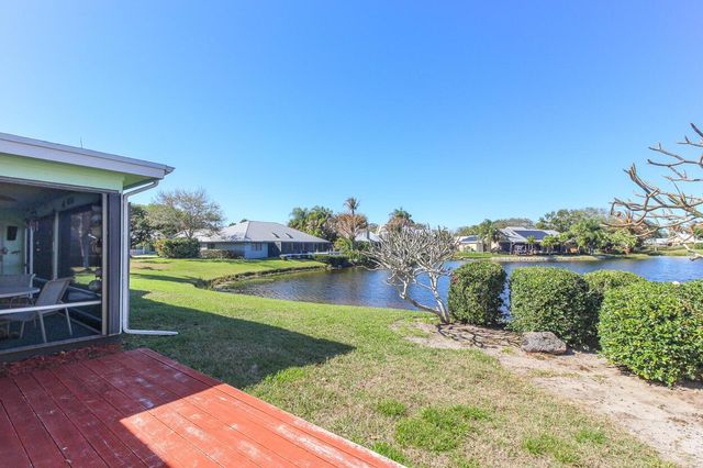 10691 SE Jupiter Narrows Drive, Hobe Sound, FL 33455