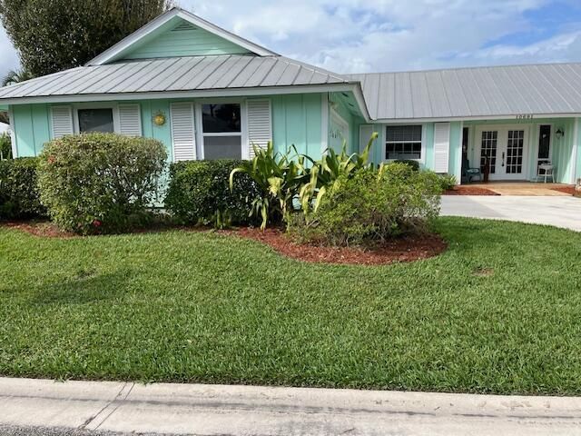 10691 SE Jupiter Narrows Drive, Hobe Sound, FL 33455