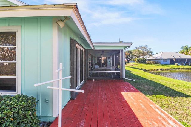 10691 SE Jupiter Narrows Drive, Hobe Sound, FL 33455