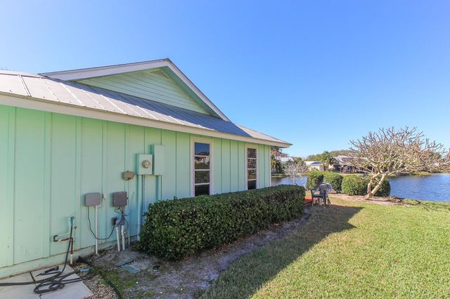 10691 SE Jupiter Narrows Drive, Hobe Sound, FL 33455