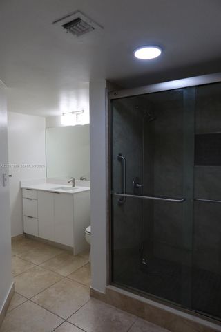 18340 NW 68th Ave A, Hialeah, FL 33015