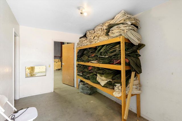 430 ISLETA Boulevard SW, Albuquerque, NM 87105