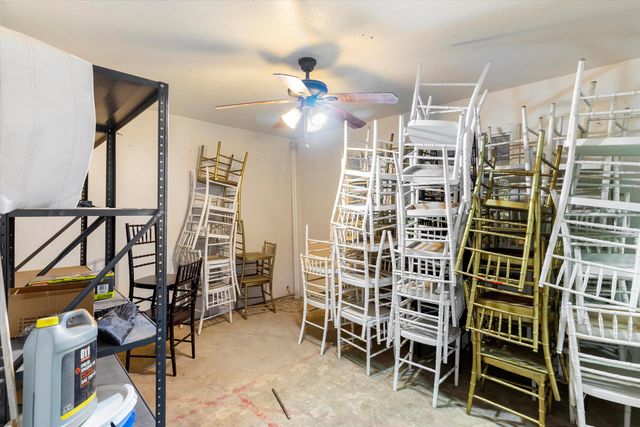 430 ISLETA Boulevard SW, Albuquerque, NM 87105