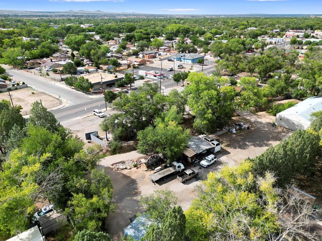 430 ISLETA Boulevard SW, Albuquerque, NM 87105