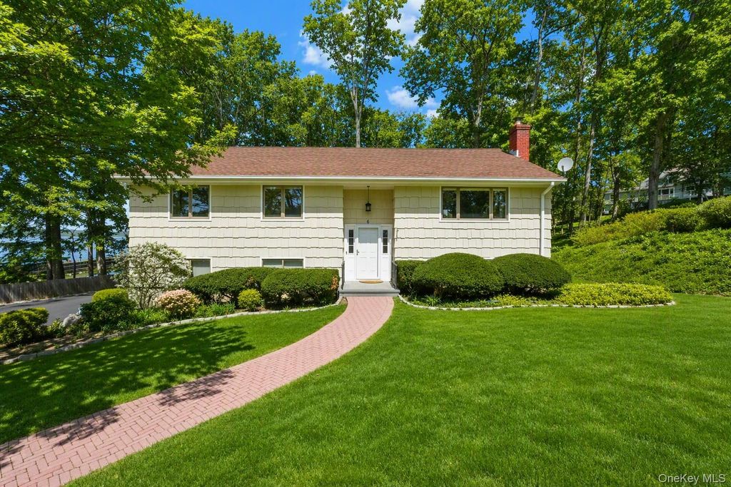 6 Scarborough Circle, Briarcliff Manor, NY 10510