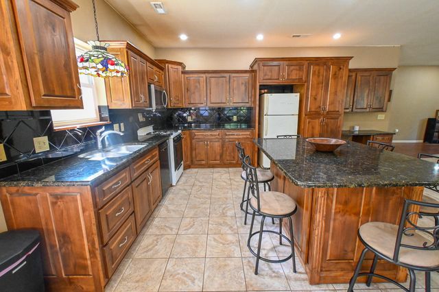 9350 SE 500 Road, Collins, MO 64738