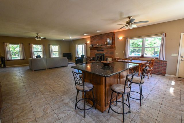 9350 SE 500 Road, Collins, MO 64738