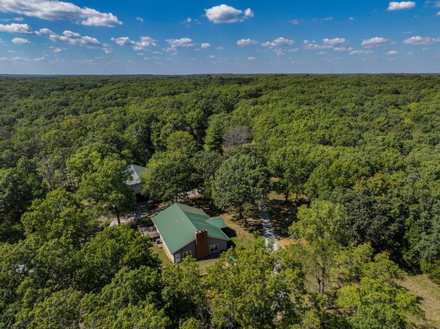 9350 SE 500 Road, Collins, MO 64738