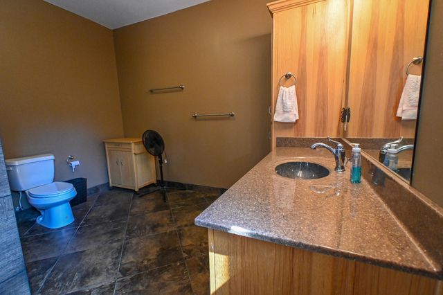 9350 SE 500 Road, Collins, MO 64738