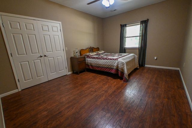 9350 SE 500 Road, Collins, MO 64738