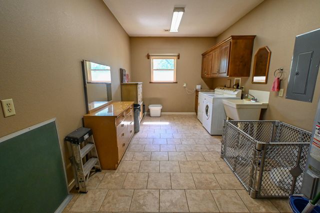 9350 SE 500 Road, Collins, MO 64738