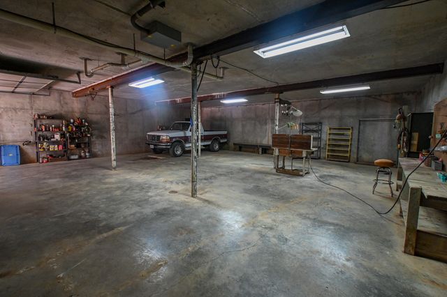 9350 SE 500 Road, Collins, MO 64738