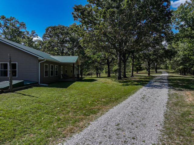 9350 SE 500 Road, Collins, MO 64738