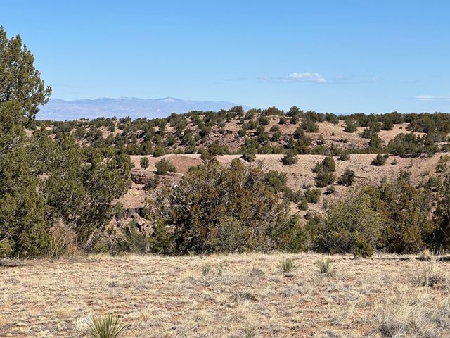 3 Old Rail Pass Trail, Sandia Park, NM 87047