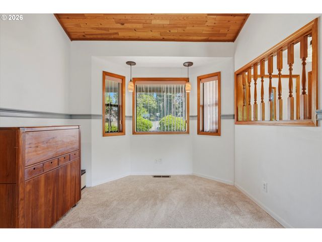 1050 Nw JACKSON St, Hillsboro, OR 97124