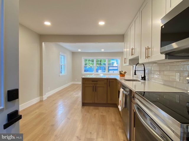 410 BELMONT AVE, Folsom, PA 19033