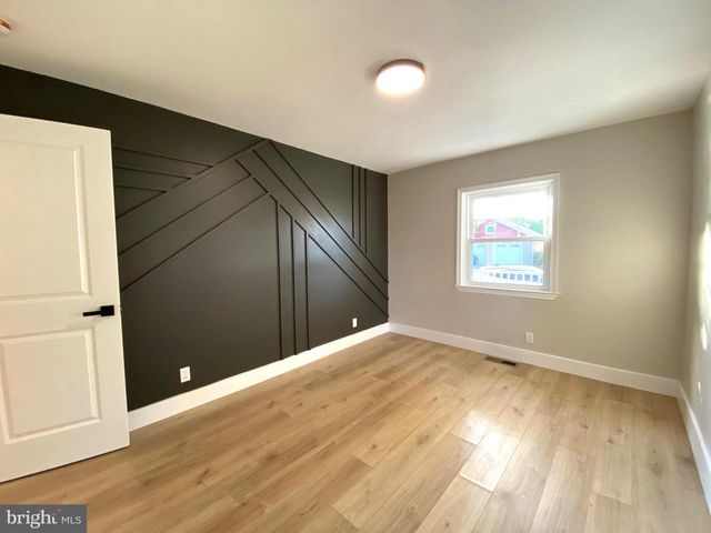 410 BELMONT AVE, Folsom, PA 19033