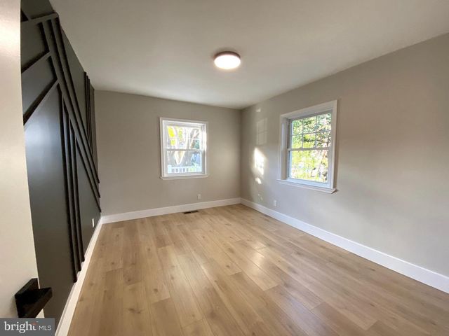 410 BELMONT AVE, Folsom, PA 19033